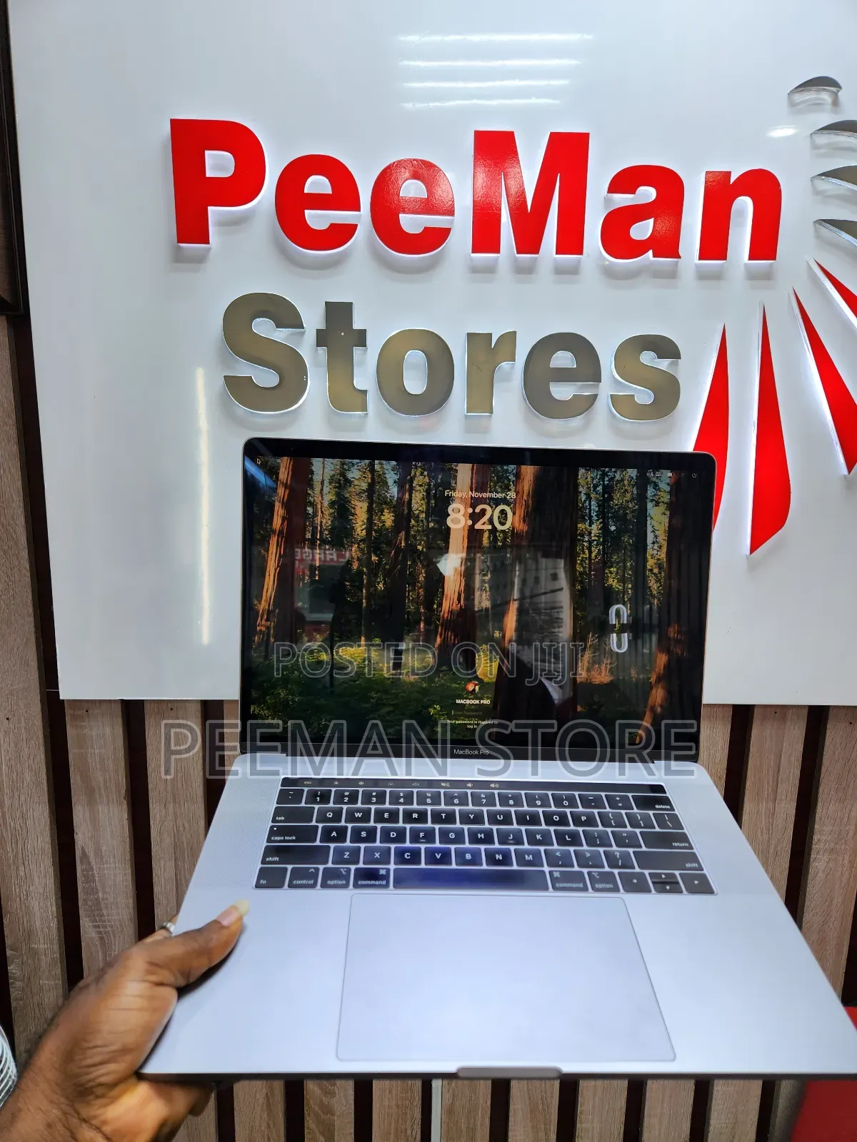 Laptop Apple MacBook Pro 2019 16GB Intel Core I7 SSD 512GB