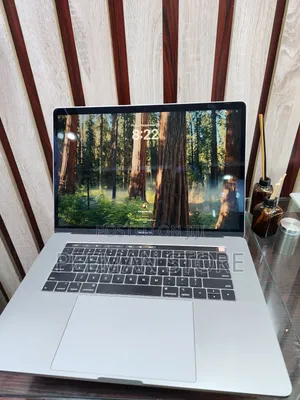 Laptop Apple MacBook Pro 2019 16GB Intel Core I7 SSD 512GB