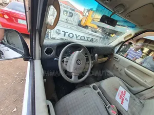 Suzuki APV Minibus 2010 White