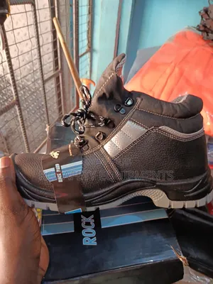 Rock Pad Safety Boot