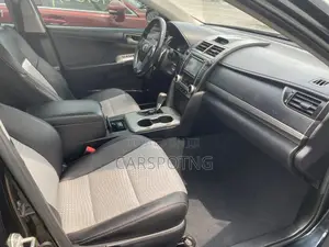 Toyota Camry SE 4dr Sedan (2.5L 4cyl 6A) 2012 Gray