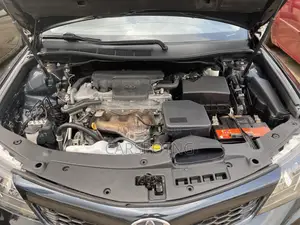Toyota Camry SE 4dr Sedan (2.5L 4cyl 6A) 2012 Gray