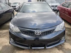 Toyota Camry SE 4dr Sedan (2.5L 4cyl 6A) 2012 Gray