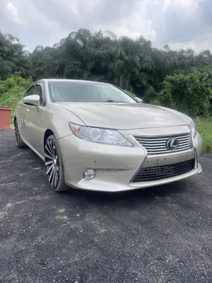 Lexus ES 2013 Gold
