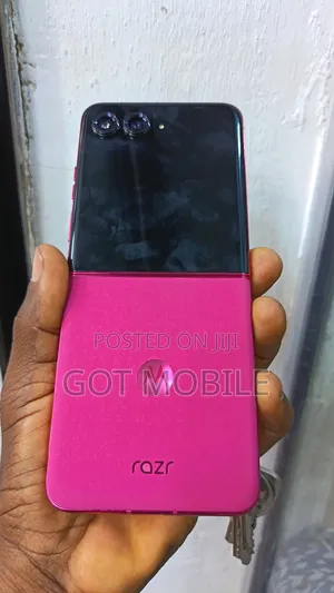 Motorola Razr 50 Ultra 512 GB Pink