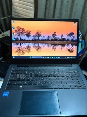 Laptop 8GB Intel SSD 256GB