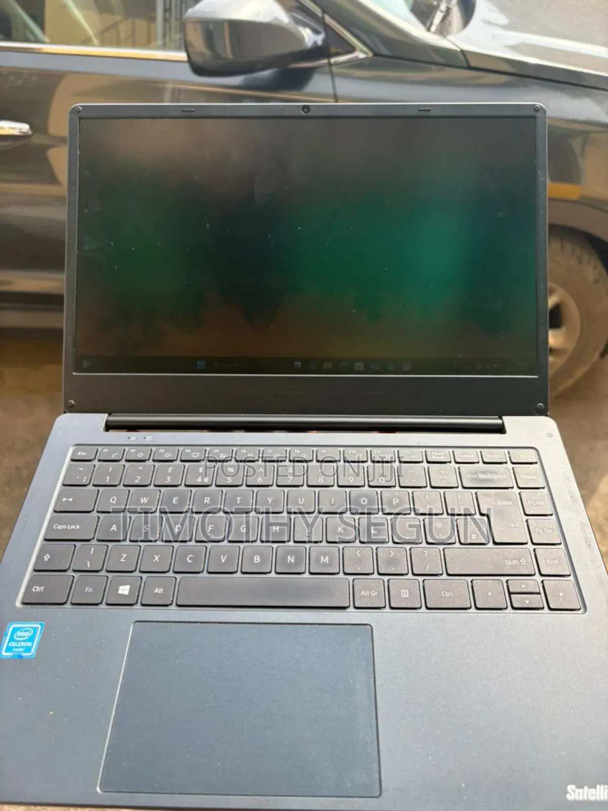 Laptop 8GB Intel SSD 256GB