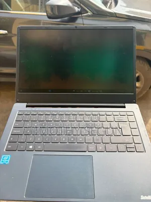 Laptop 8GB Intel SSD 256GB