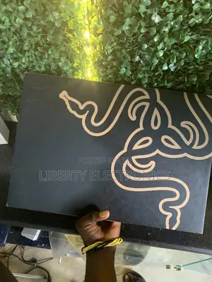 New Laptop Razer Blade 32GB Intel Core I9 SSD 2T