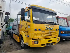 Double Cabin Mercedes Benz 814 Flatbed Tow Truck