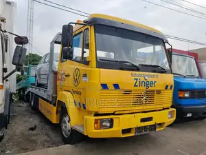 Double Cabin Mercedes Benz 814 Lowbed Tow Truck