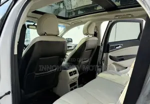 Ford Edge Titanium 4dr FWD 2017 White