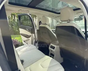 Ford Edge Titanium 4dr FWD 2017 White