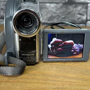 Hitachi Multi Format+ DVD Cam Digital Zoom Dz-Gx5060e