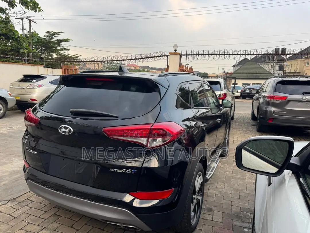 Hyundai Tucson 2016 Black
