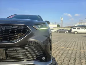 Toyota Highlander XSE AWD 2023 Black