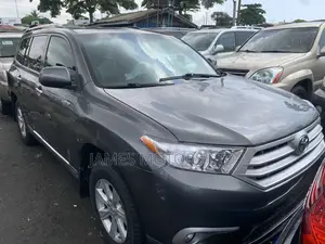 Toyota Highlander 2012 Black