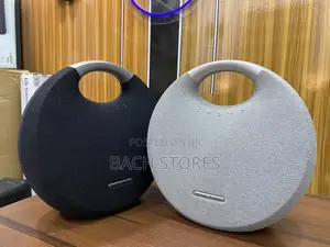 Harman Kardon Onyx Studio 5 Portable Speakers With Deep Bass Sound