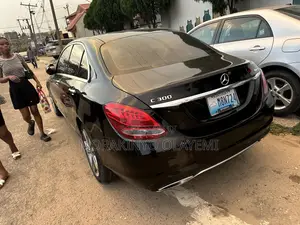Mercedes-Benz C300 Base 4Matic Sedan AWD (2.0L 4cyl 7A) 2017 Black