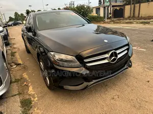 Mercedes-Benz C300 Base 4Matic Sedan AWD (2.0L 4cyl 7A) 2017 Black