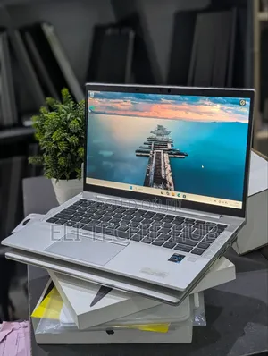 Laptop HP EliteBook 840 G8 16GB Intel Core I7 SSD 512GB