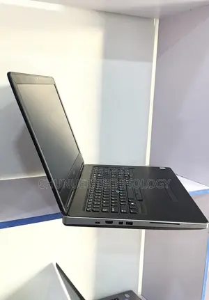 Laptop Dell Precision 7720 32GB Intel Core i7 SSD 512GB