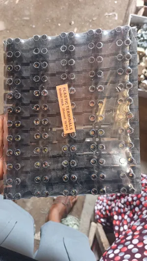 100a 32mm Plastic Terminal