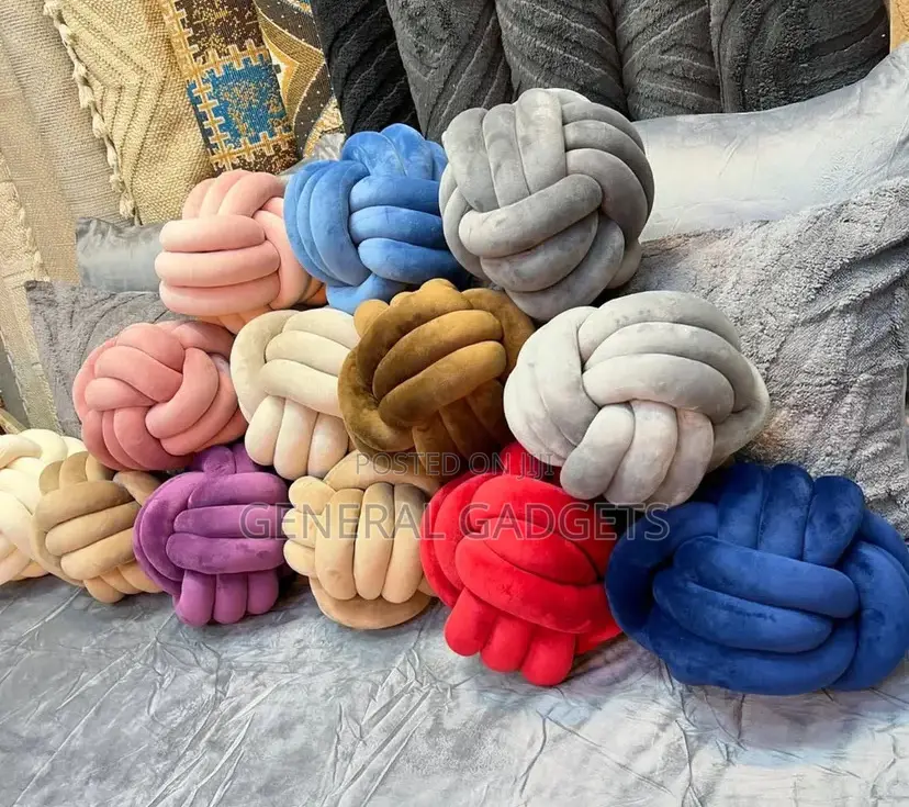 Luxurious Knotted Throw Pillow