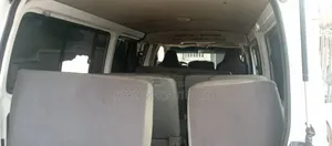 Toyota HiAce 2004 White