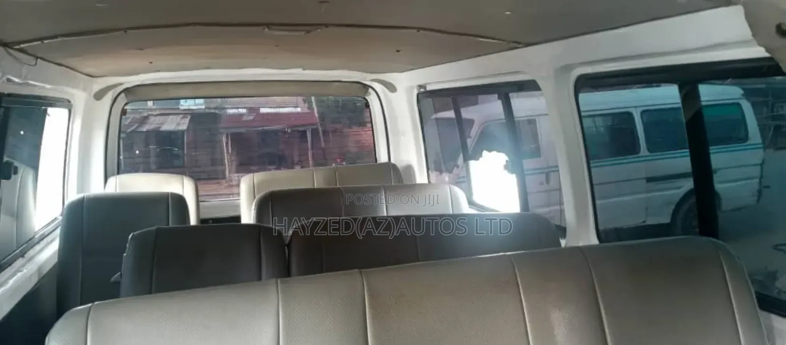 Toyota HiAce 2004 White