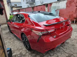 Toyota Camry XSE V6 (3.5L V6 8A) 2019 Red