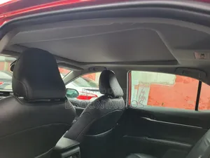 Toyota Camry XSE V6 (3.5L V6 8A) 2019 Red