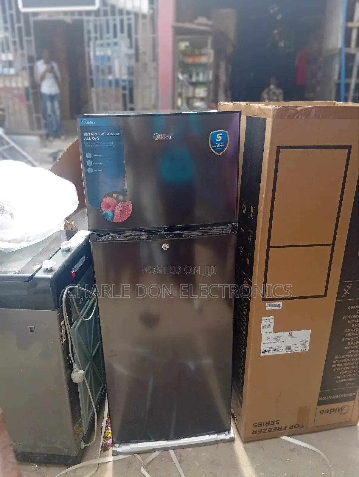 Medea Fridge and Freezer 180 Litres