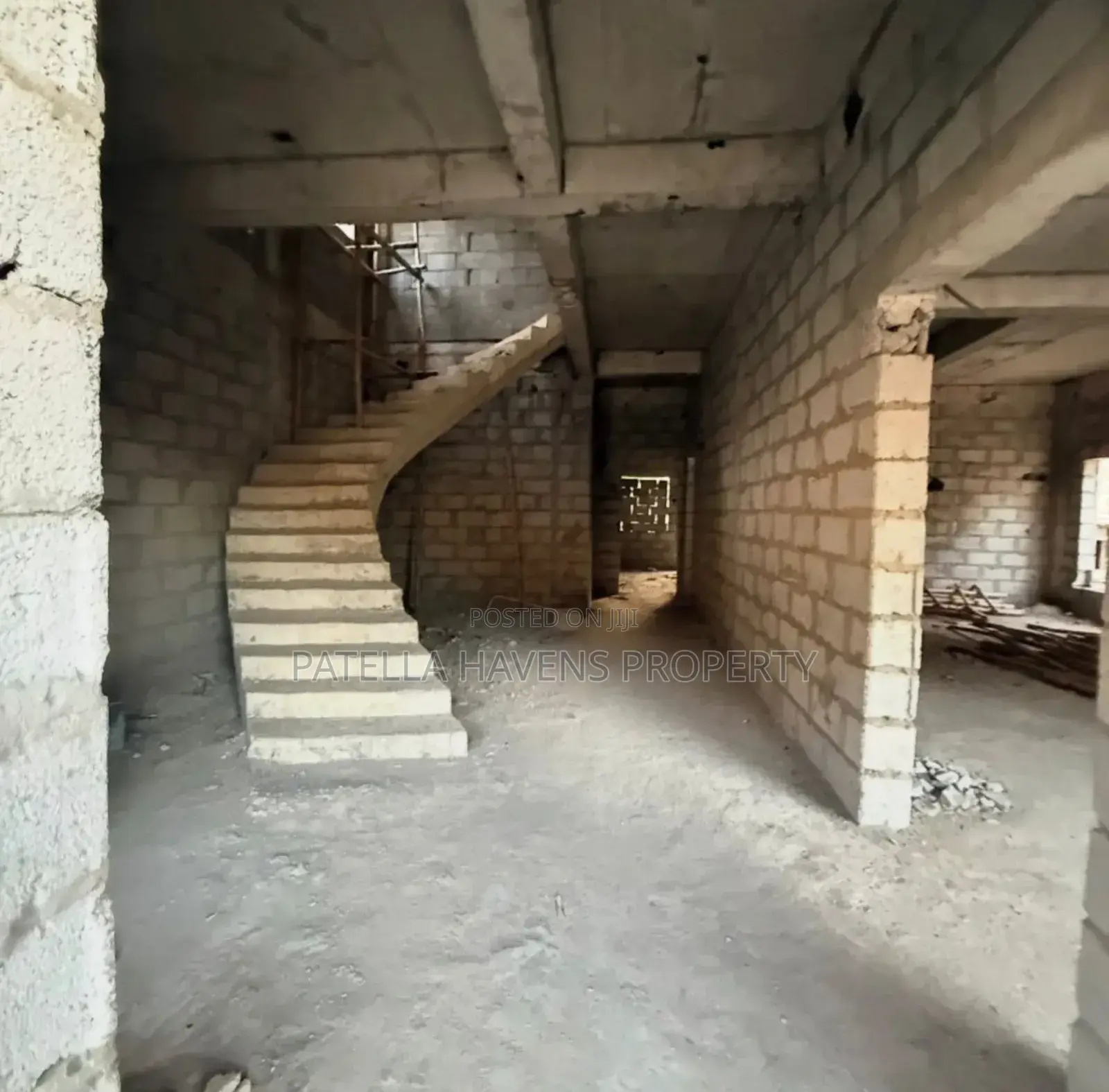 5 Bedroom Fully Detached Carcass in Apo