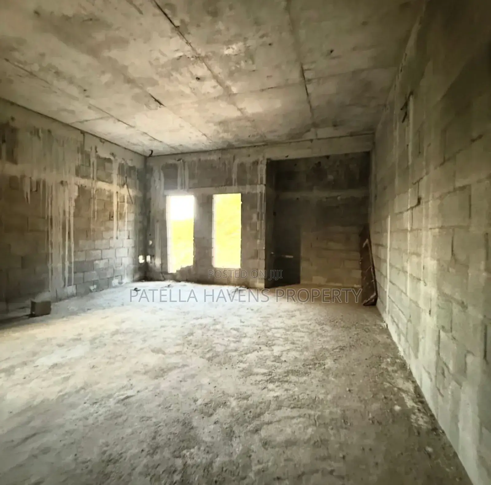 5 Bedroom Fully Detached Carcass in Apo