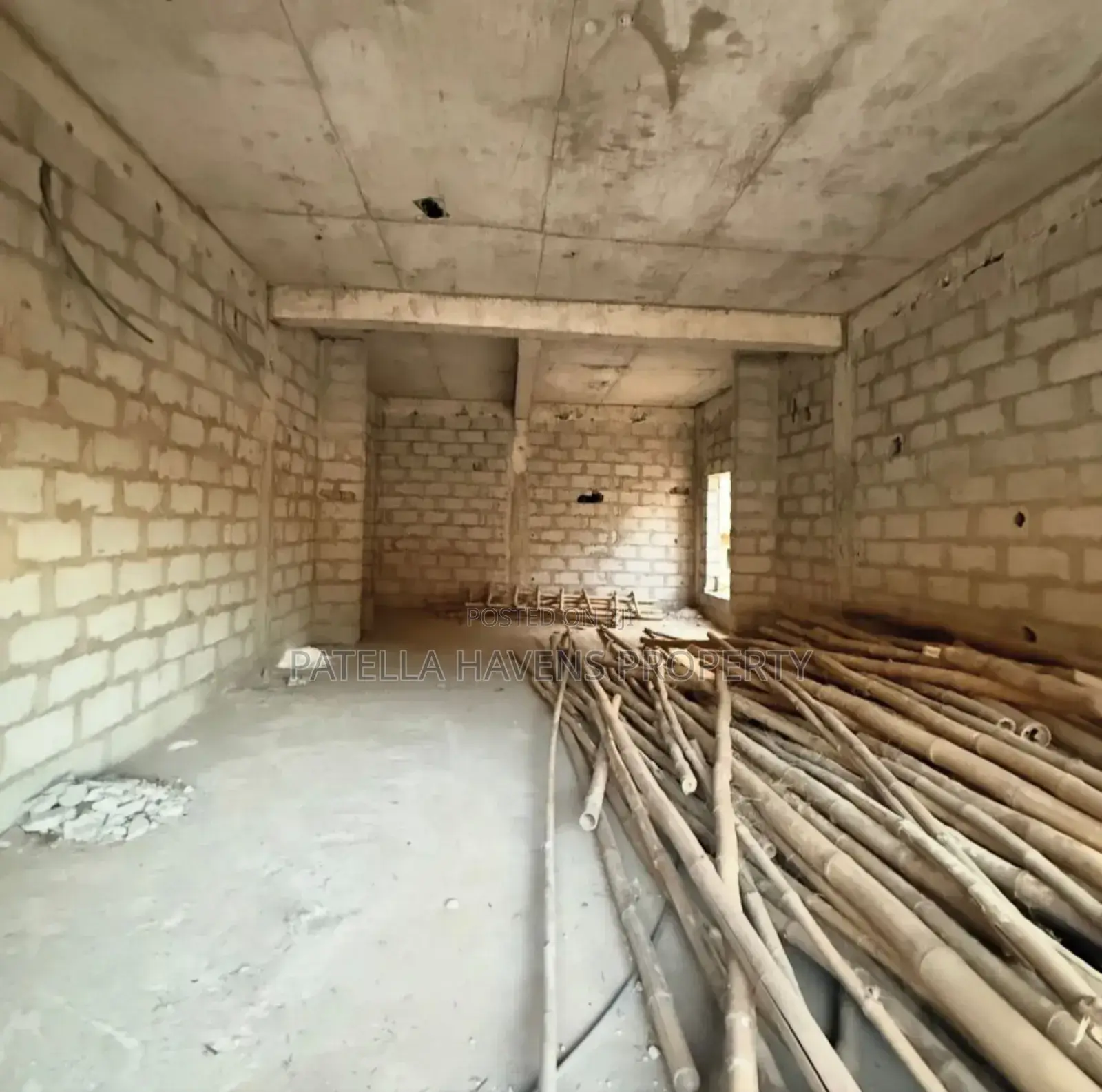 5 Bedroom Fully Detached Carcass in Apo