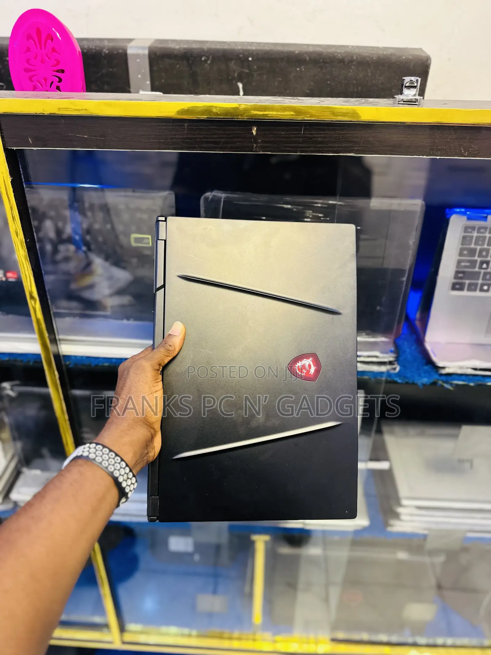 Laptop MSI GL75 Leopard 16GB Intel Core I7 SSD 512GB