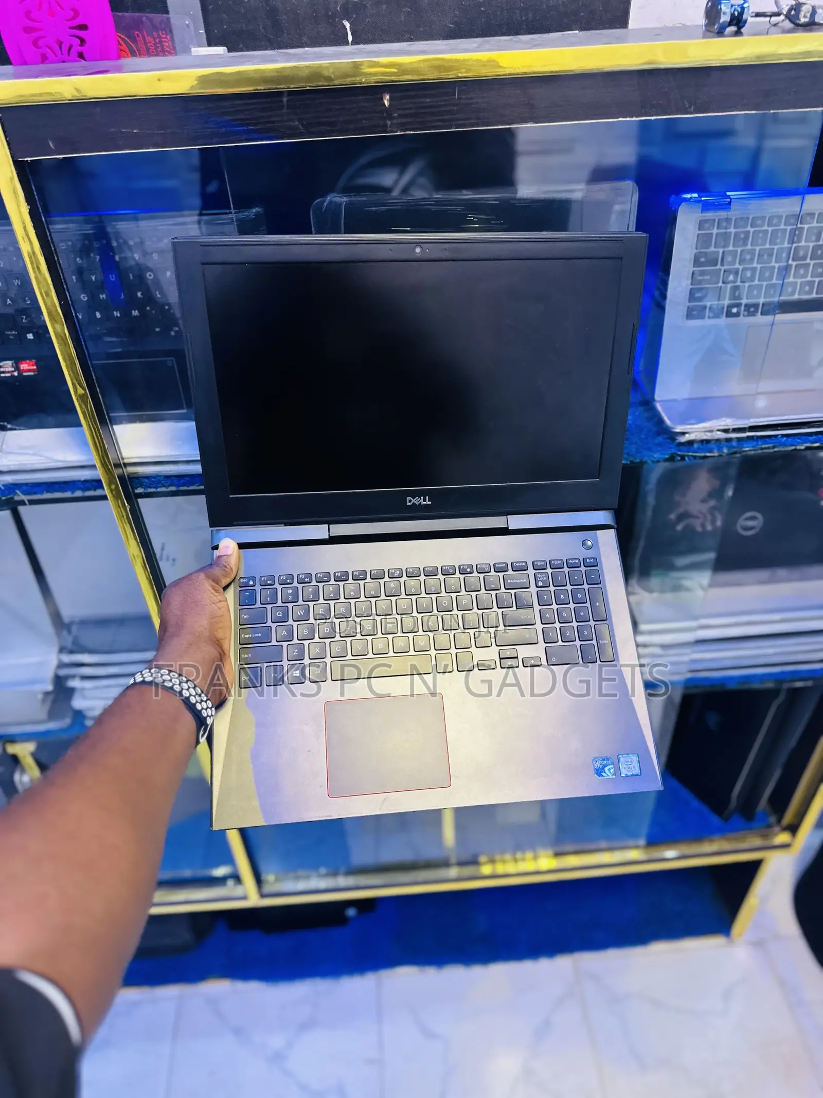 Laptop Dell Inspiron 15 8GB Intel Core I7 SSD 512GB