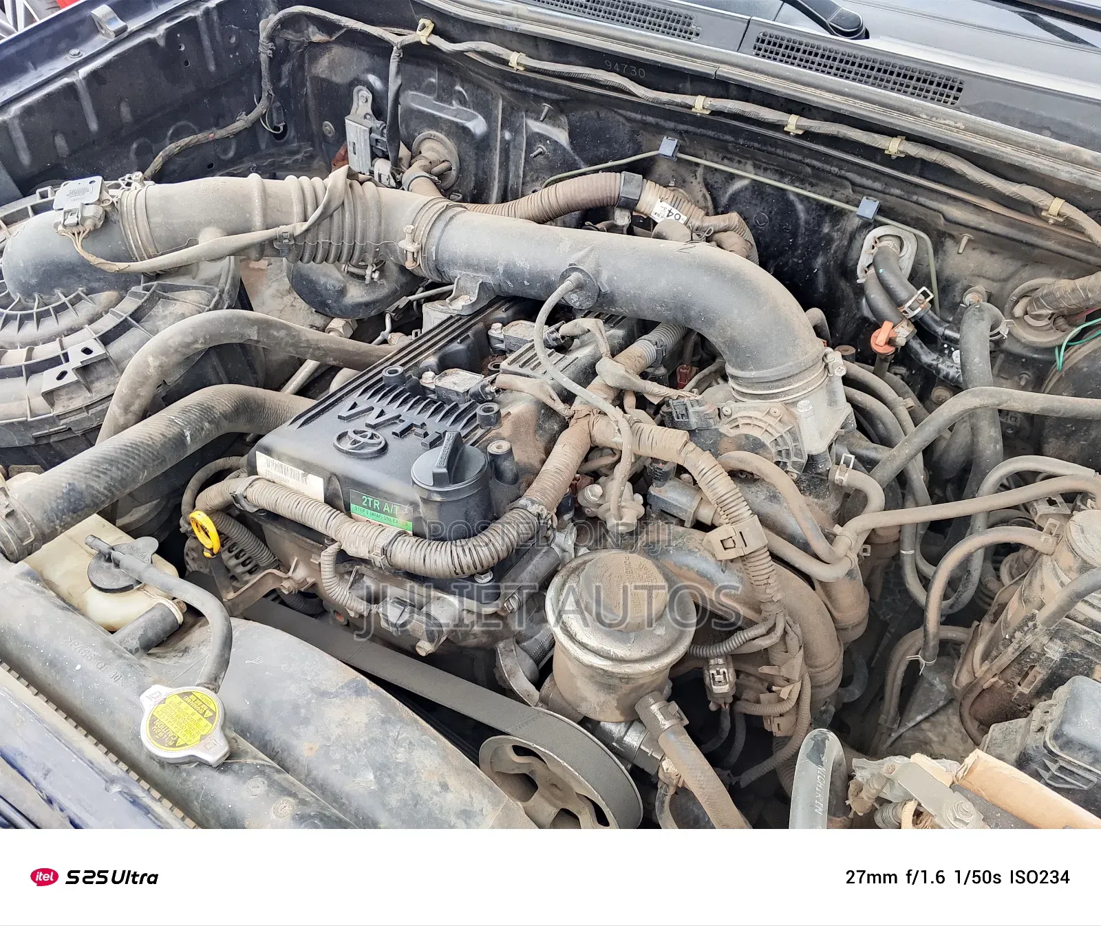 Toyota Hilux 2015 Blue