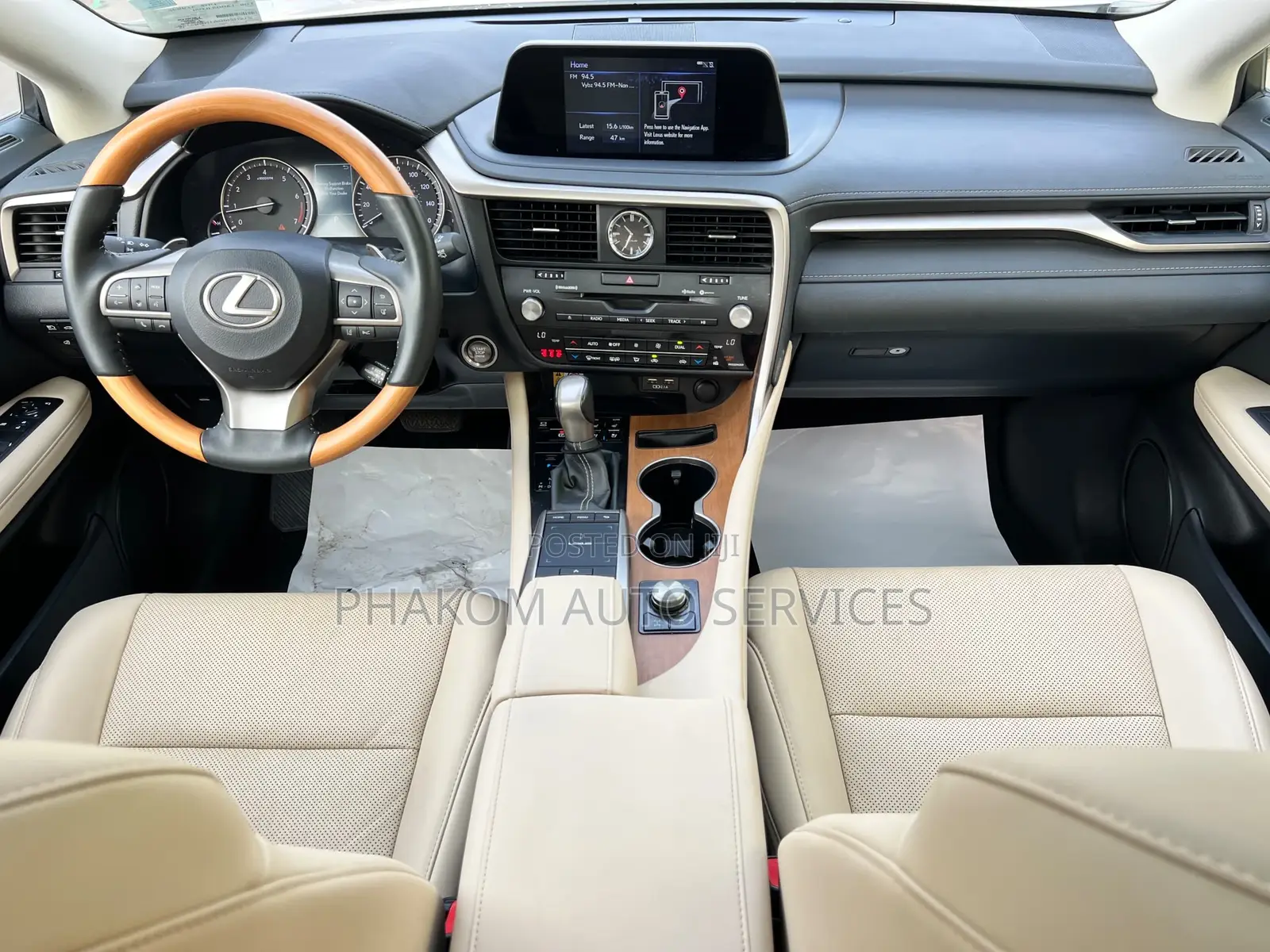 Lexus RX 2022 White