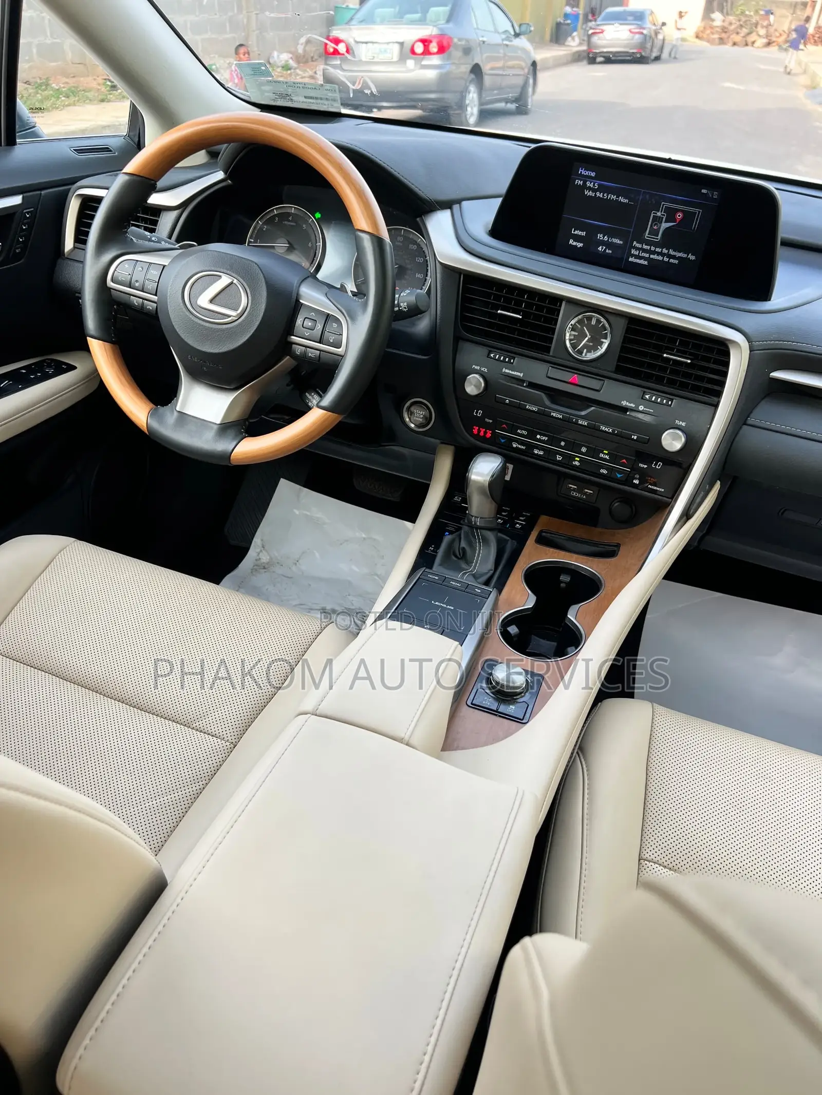 Lexus RX 2022 White