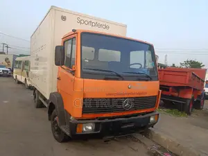 Mercedes Benz Truck 814