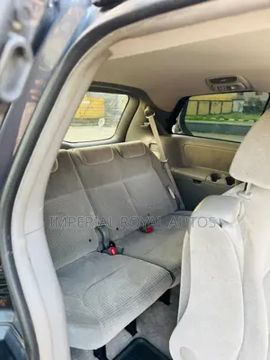 Toyota Camry LE 4dr Sedan (2.5L 4cyl 6AM) 2010 Silver