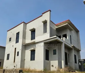 5bdrm Duplex in Life Camp for sale