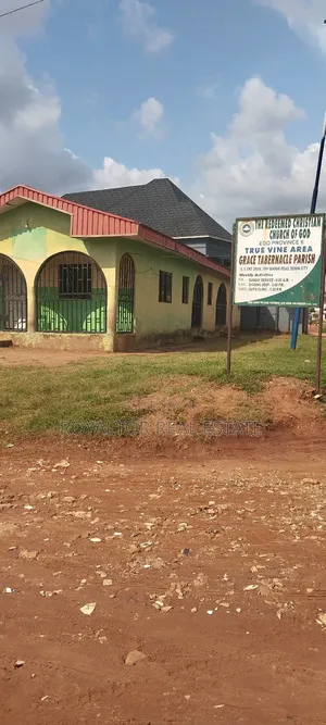 3bdrm Bungalow in Royaltor Real Estate, Benin City for sale