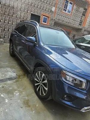 Mercedes-Benz GLB-Class GLB 250 4MATIC 2021 Blue