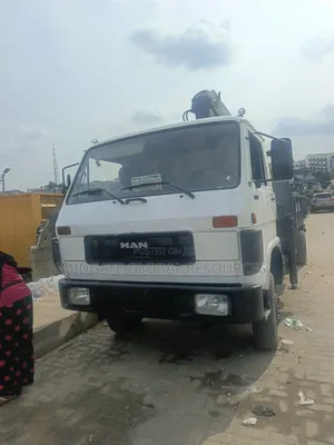 5tons Self Loader Truck for Hire/Rental