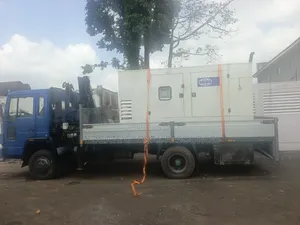 4 Tons Portable Crane Truck/Hiab for Hire