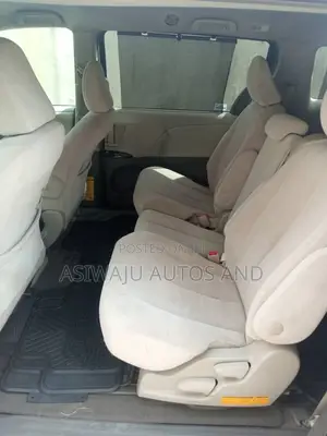 Toyota Sienna 2015 for Rent