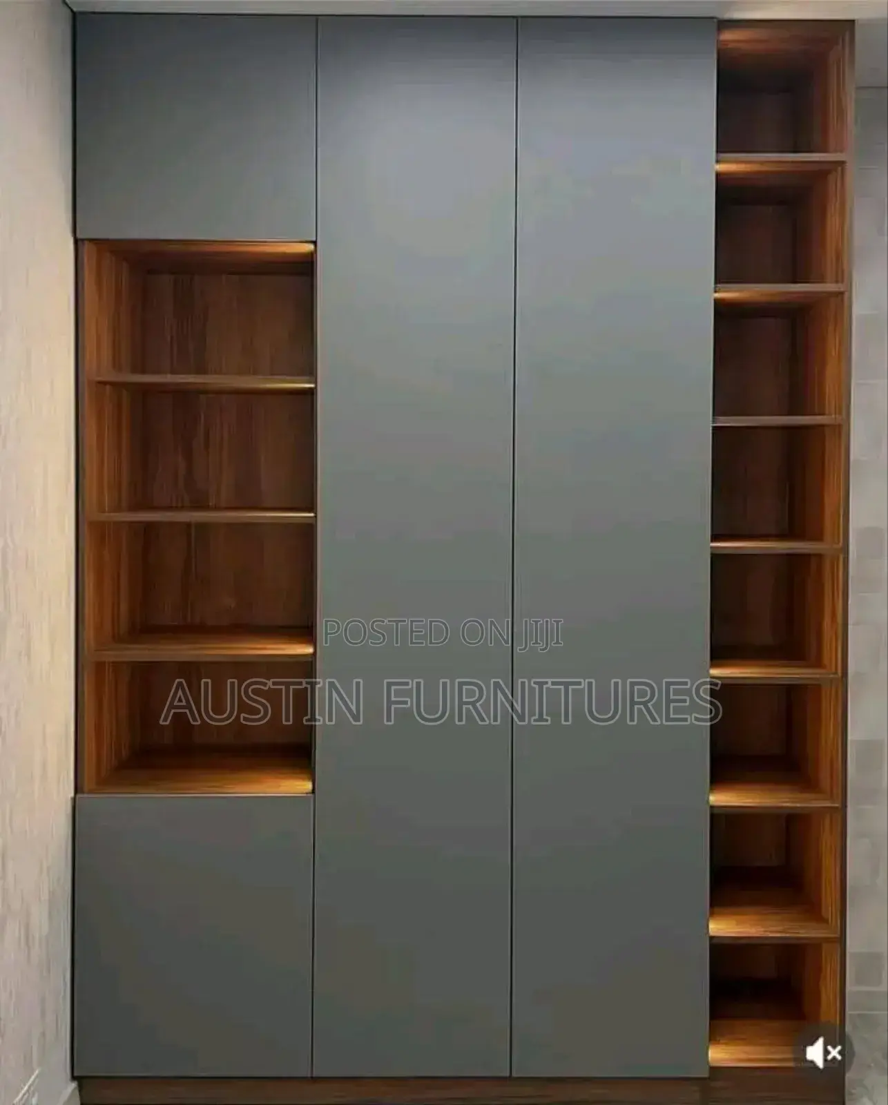 Well( Distinguished 5 by 7) Wardrobe